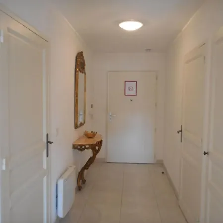 Bright Flat In The Heart Of Tropez * Saint-Tropez