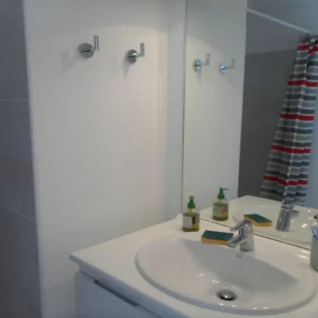 Bright Flat In The Heart Of Tropez Apartmán