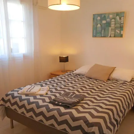 Bright Flat In The Heart Of Tropez Apartmán *